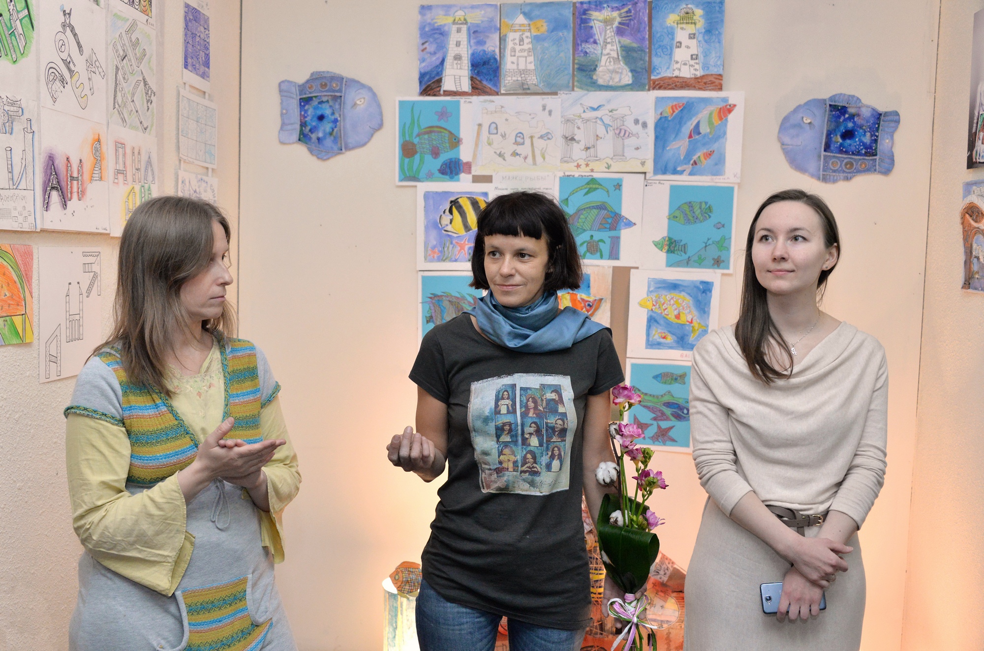 Выставка работ учеников студии «Караколь» в Доме архитектора. Апрель 2014 года